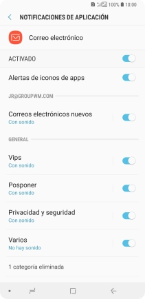Pulsa el indicador bajo la cuenta de correo electrónico deseada para activar o desactivar la función. Pulsa el indicador bajo la cuenta de correo electrónico deseada para activar o desactivar la función.
