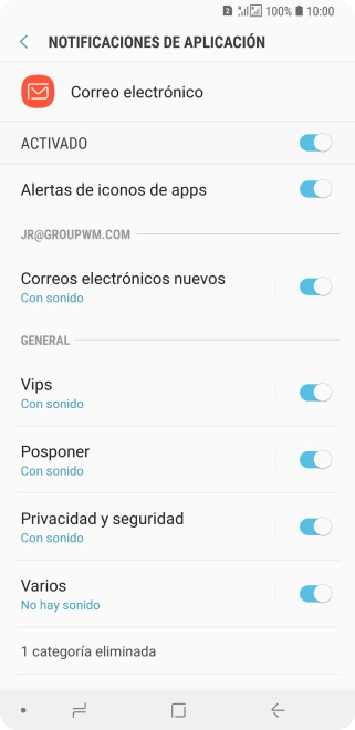 Pulsa el indicador bajo la cuenta de correo electrónico deseada para activar o desactivar la función. Pulsa el indicador bajo la cuenta de correo electrónico deseada para activar o desactivar la función.
