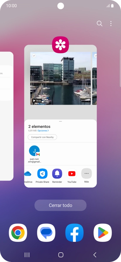 Para cerrar una sola aplicación en ejecución, desliza el dedo hacia arriba sobre la aplicación deseada. Para cerrar una sola aplicación en ejecución, desliza el dedo hacia arriba sobre la aplicación deseada.