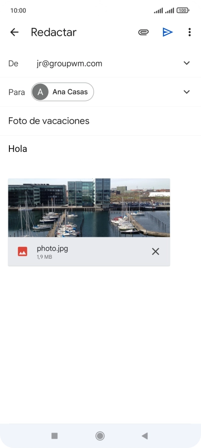 Pulsa el icono de envío cuando termines de escribir el correo electrónico. Pulsa el icono de envío cuando termines de escribir el correo electrónico.