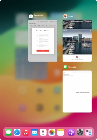 Arrastra hacia arriba la aplicación deseada para cerrarla. Arrastra hacia arriba la aplicación deseada para cerrarla.