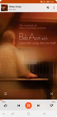 Pulsa la flecha hacia la derecha para ir al archivo de música siguiente. Pulsa la flecha hacia la derecha para ir al archivo de música siguiente.