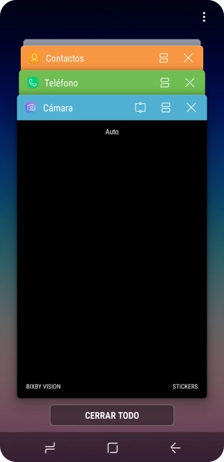 Para cerrar una sola aplicación en ejecución, desliza el dedo hacia la derecha sobre la aplicación deseada. Para cerrar una sola aplicación en ejecución, desliza el dedo hacia la derecha sobre la aplicación deseada.