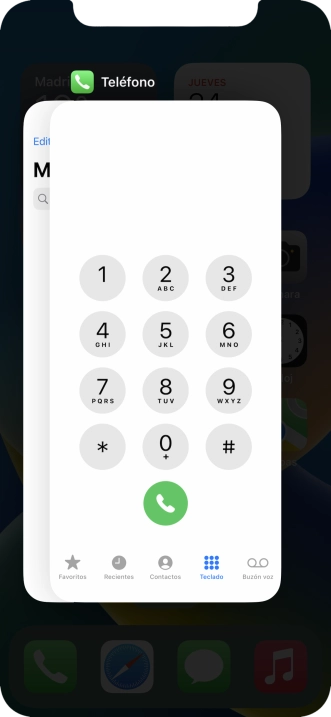 Arrastra hacia arriba la aplicación deseada para cerrarla. Arrastra hacia arriba la aplicación deseada para cerrarla.