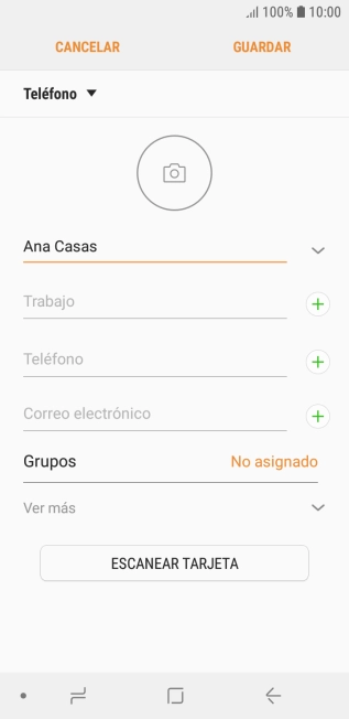 Pulsa Teléfono e introduce el número de teléfono deseado. Pulsa Teléfono e introduce el número de teléfono deseado.