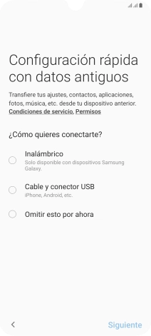 Puedes transferir el contenido de otro teléfono cuando activas tu teléfono por primera vez y cuando lo has restablecido. Cuando aparezca en la pantalla del teléfono esta imagen, ya está listo para la transmisión del contenido del otro teléfono. Puedes transferir el contenido de otro teléfono cuando activas tu teléfono por primera vez y cuando lo has restablecido. Cuando aparezca en la pantalla del teléfono esta imagen, ya está listo para la transmisión del contenido del otro teléfono.