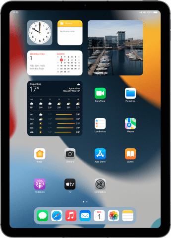 Apple iPad Air (2022) Apple iPad Air (2022)