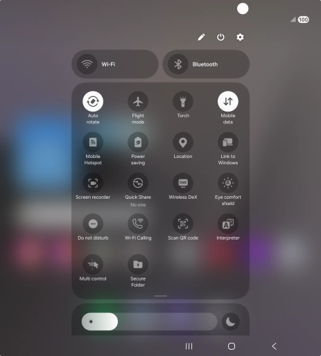 Press the Wi-Fi calling icon to turn the function on or off.