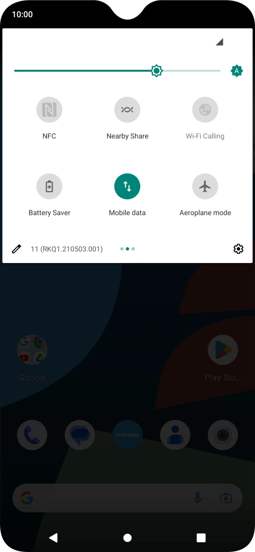 Press Mobile data to turn the function on or off.