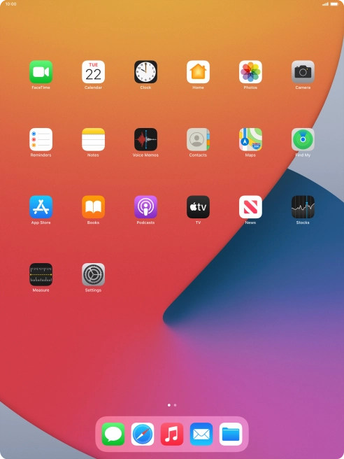 Slide your finger slowly upwards starting from the bottom of the screen until the list of running applications is displayed.