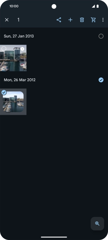 Press the required pictures or video clips to select them.