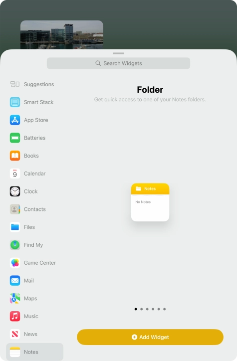 Slide your finger right or left on the screen to select the required widget size.