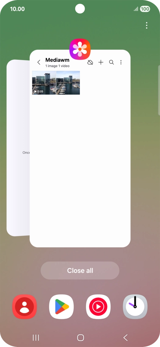 To end one running application, slide your finger upwards on the required application.