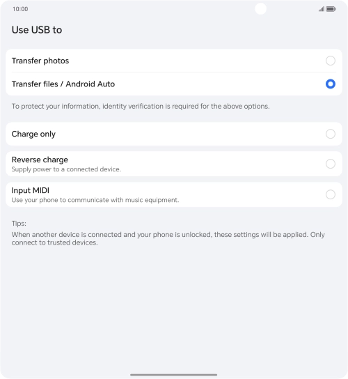 Press Transfer files / Android Auto.