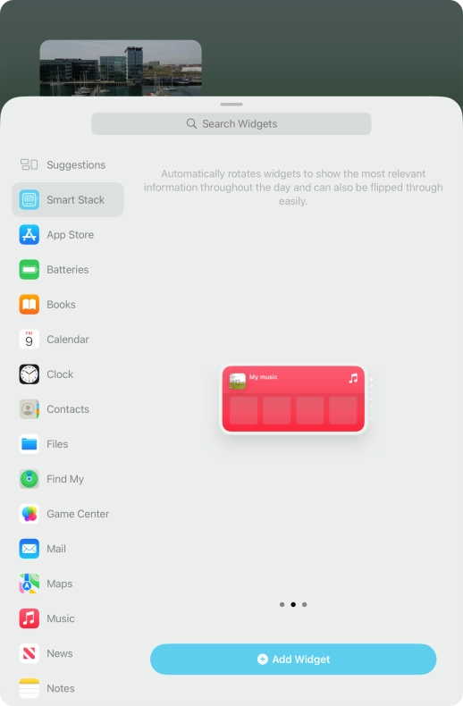 Slide your finger right or left on the screen to select the required widget size.