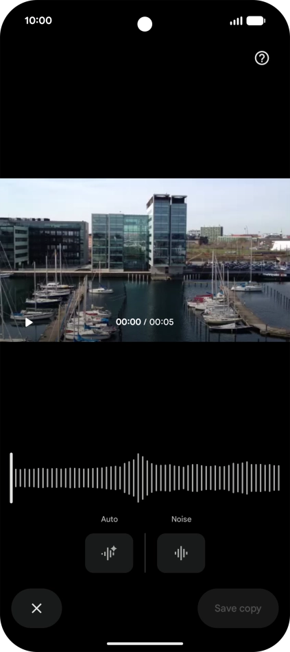 Press Auto to automatically enhance the sound in the video.