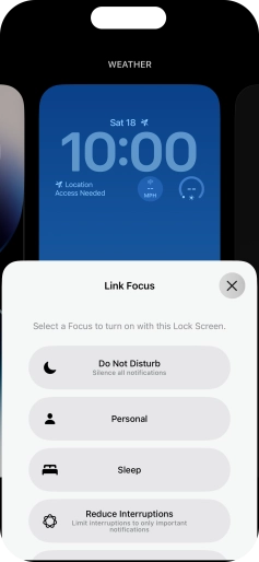 Press the required focus mode.