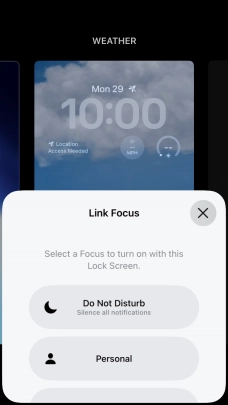 Press the required focus mode.