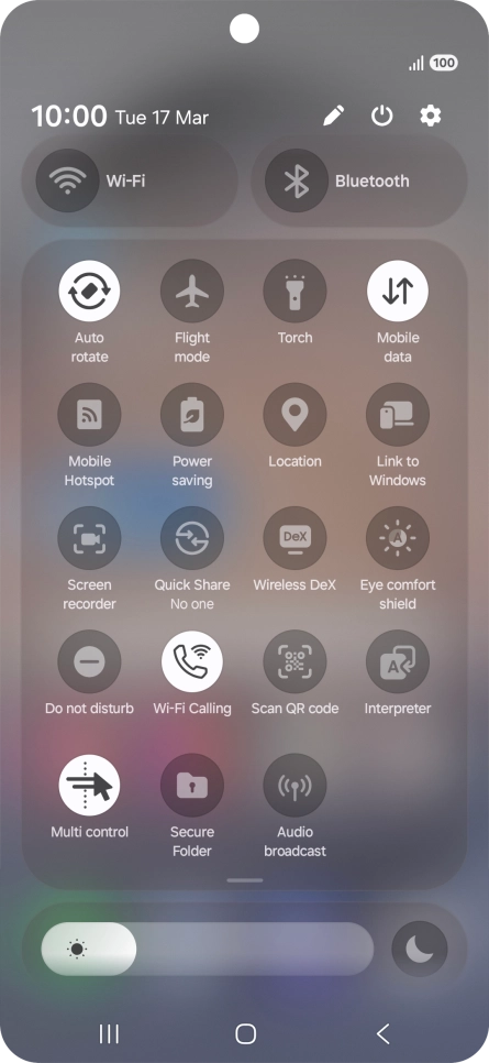 Press the Wi-Fi calling icon to turn the function on or off.
