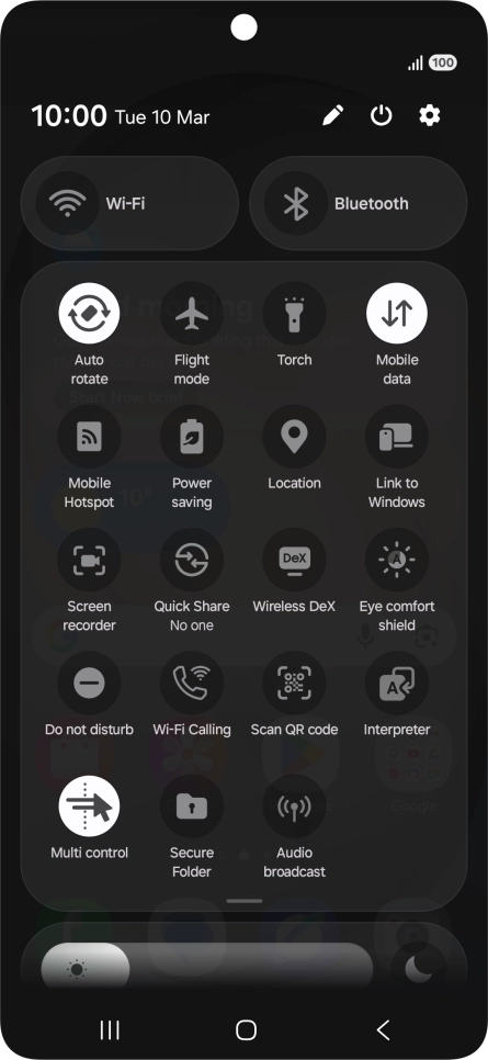 Press the Wi-Fi calling icon to turn the function on or off.