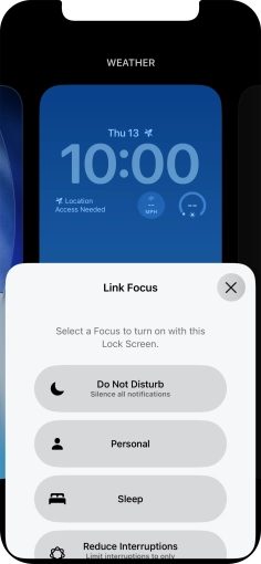 Press the required focus mode.