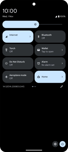 Press the flight mode icon to turn the function on or off.