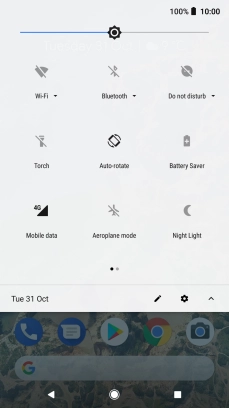 Press Mobile data to turn the function on or off.