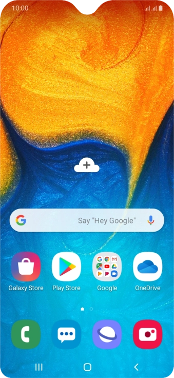 When the phone is turned on, you can always see the battery power level. The larger the coloured section of the battery icon, the more remaining battery power.