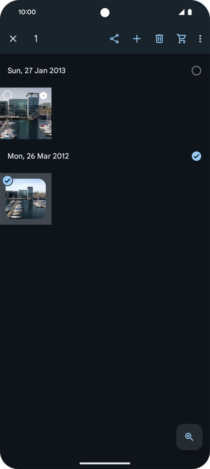 Press the required pictures or video clips to select them.