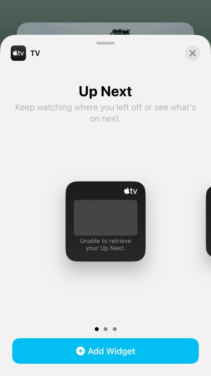 Slide your finger right or left on the screen to select the required widget size.