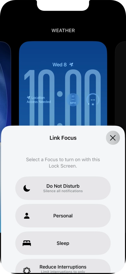 Press the required focus mode.