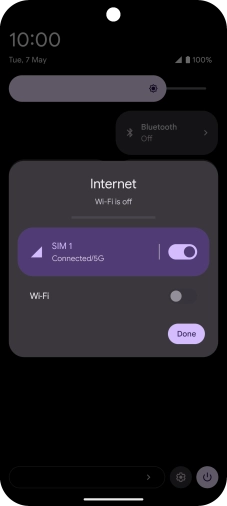 Press the mobile data icon to turn the function on or off.