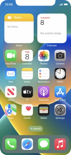 When the phone is turned on, you can always see the battery power level. The larger the coloured section of the battery icon, the more remaining battery power.