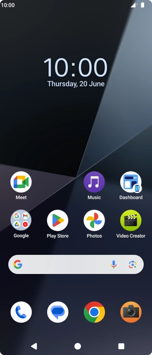When the phone is turned on, you can always see the battery power level. The larger the coloured section of the battery icon, the more remaining battery power.