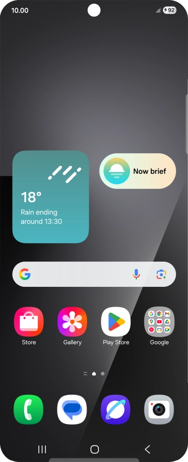 When the battery charging icon is displayed, charging is in progress.