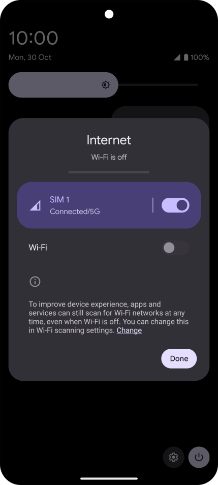 Press the mobile data icon to turn the function on or off.