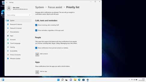 Follow the instructions on the screen to select the required settings.