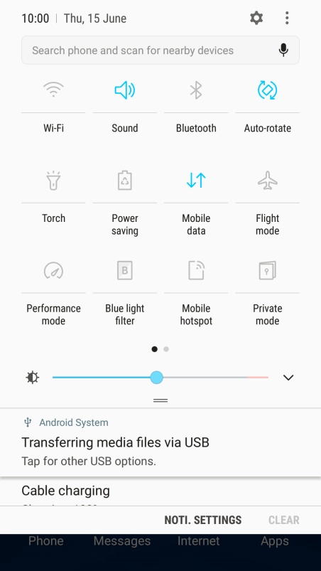 Press the mobile data icon to turn the function on or off.