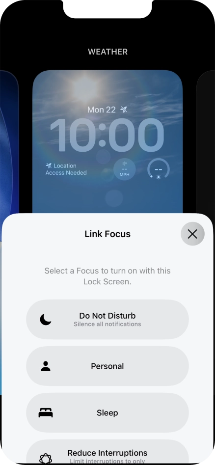 Press the required focus mode.