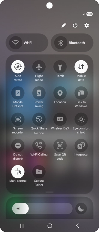 Press the Wi-Fi calling icon to turn the function on or off.