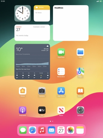 When the battery charging icon is displayed, charging is in progress.