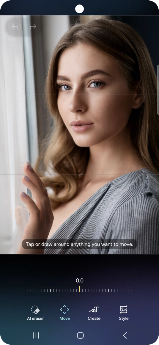 To move objects on your picture, press Move and follow the instructions on the screen to use the function.