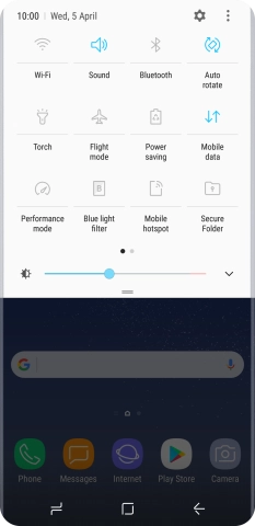 Press the flight mode icon to turn the function on or off.