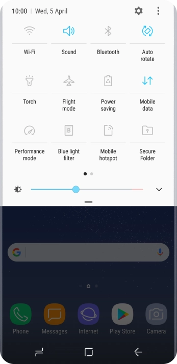 Press the flight mode icon to turn the function on or off.