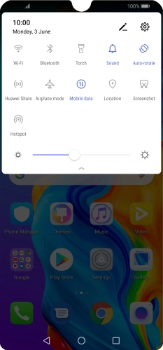 Press Mobile data to turn the function on or off.
