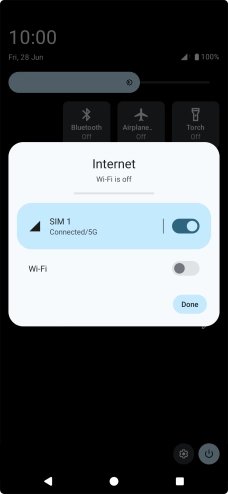 Press the indicator next to the mobile data icon to turn the function on or off.