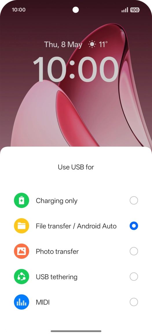 Press File transfer / Android Auto.