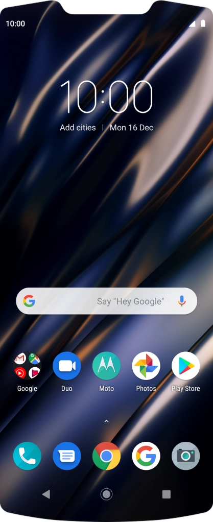 When the phone is turned on, you can always see the battery power level. The larger the coloured section of the battery icon, the more remaining battery power.