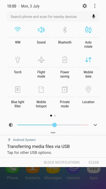 Press the mobile data icon to turn the function on or off.