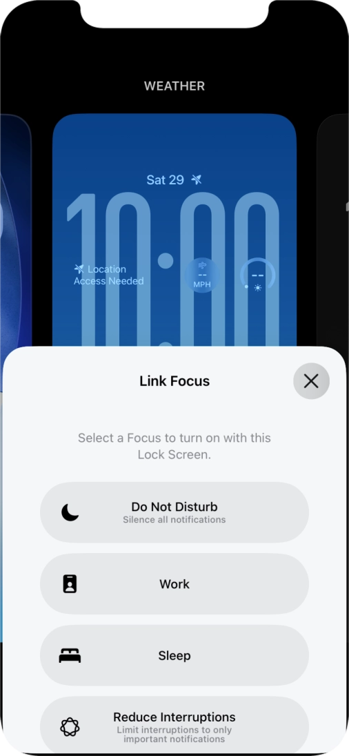 Press the required focus mode.